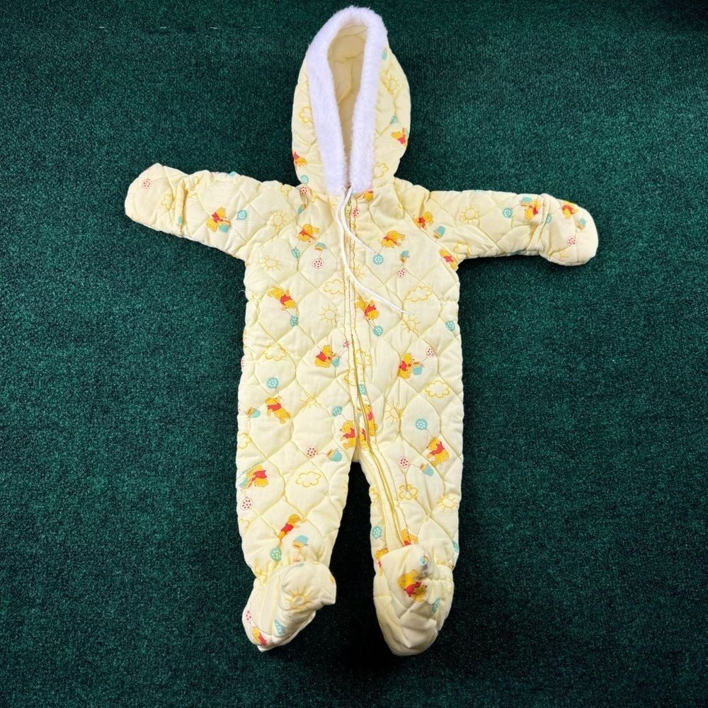 Disney WINNIE THE POOH Full Body Hooded Quilted Baby Snowsuit Size 6-12 Months